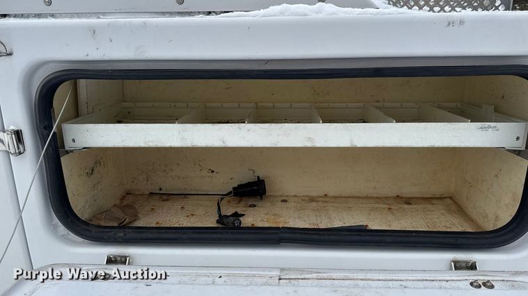 image for item EA2137 2016 Chevrolet Silverado 2500HD utility bed pickup truck