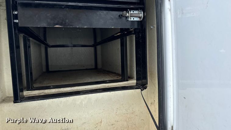 image for item EA2137 2016 Chevrolet Silverado 2500HD utility bed pickup truck