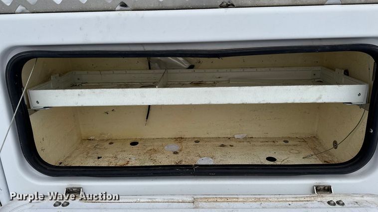 image for item EA2137 2016 Chevrolet Silverado 2500HD utility bed pickup truck