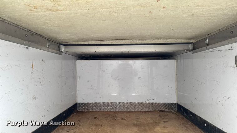 image for item EA2137 2016 Chevrolet Silverado 2500HD utility bed pickup truck