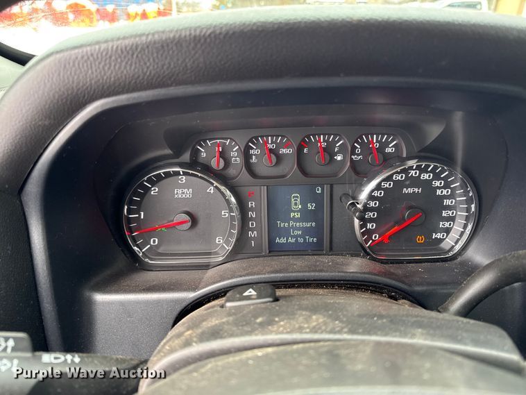 image for item EA2137 2016 Chevrolet Silverado 2500HD utility bed pickup truck