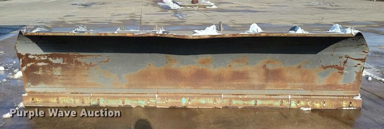 image for item EA2768 Volvo snow blade