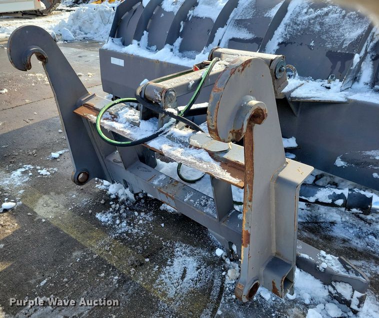 image for item EA2768 Volvo snow blade