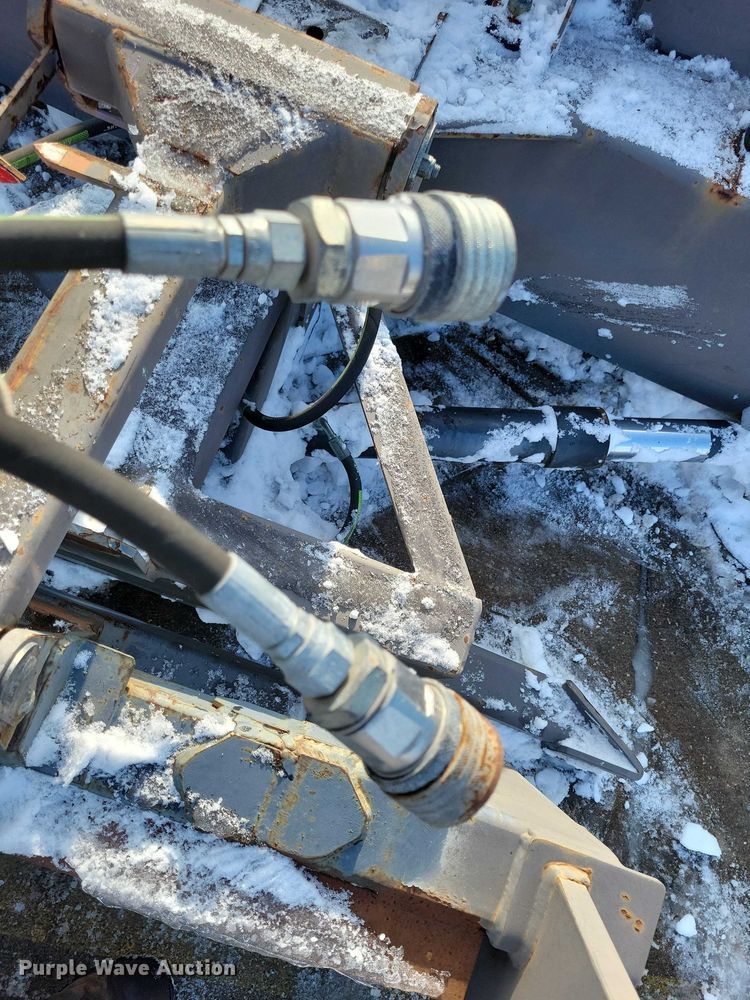 image for item EA2768 Volvo snow blade