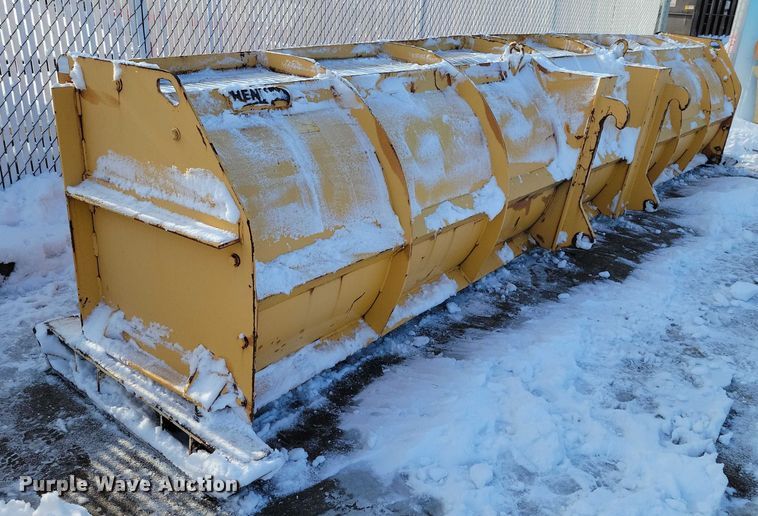 image for item EA2769 Henke snow pusher