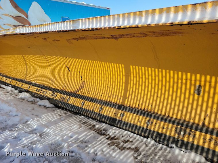 image for item EA2769 Henke snow pusher