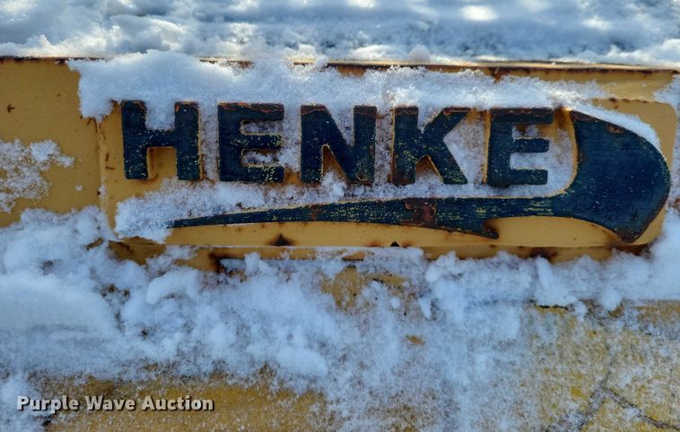 image for item EA2769 Henke snow pusher