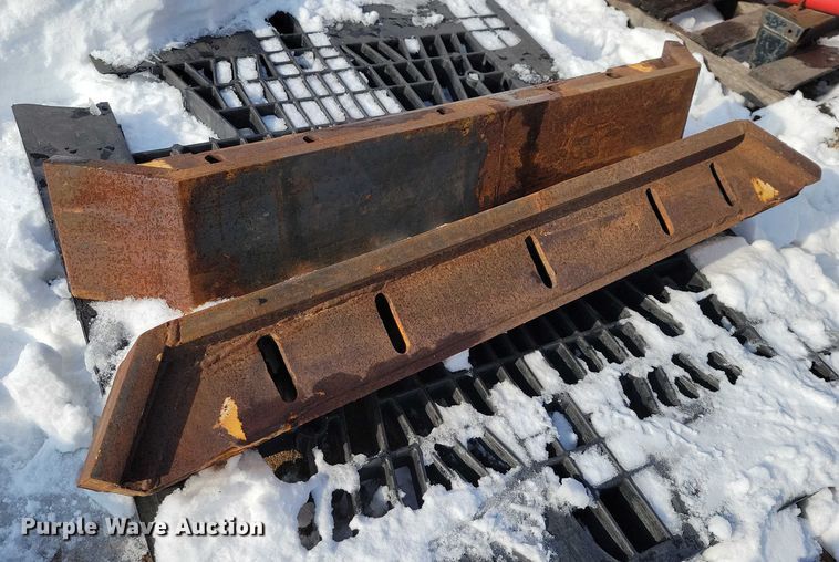 image for item EA2769 Henke snow pusher