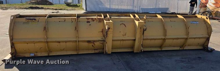 image for item EA2769 Henke snow pusher