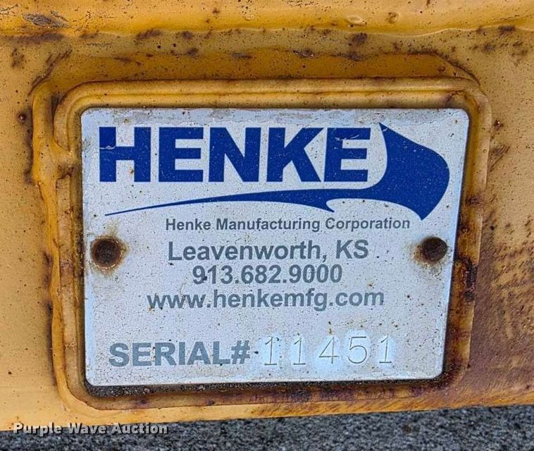 image for item EA2769 Henke snow pusher