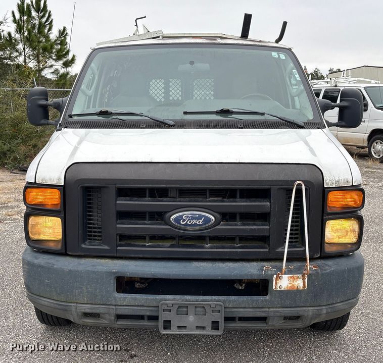 image for item EA7126 2009 Ford E150 van