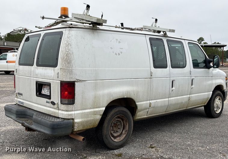 image for item EA7126 2009 Ford E150 van