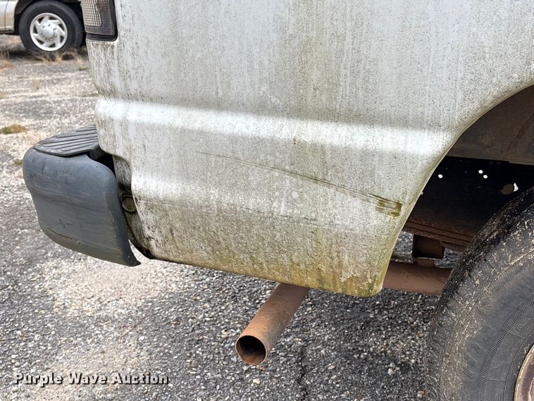 image for item EA7126 2009 Ford E150 van