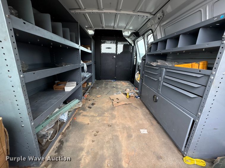 image for item EA7126 2009 Ford E150 van