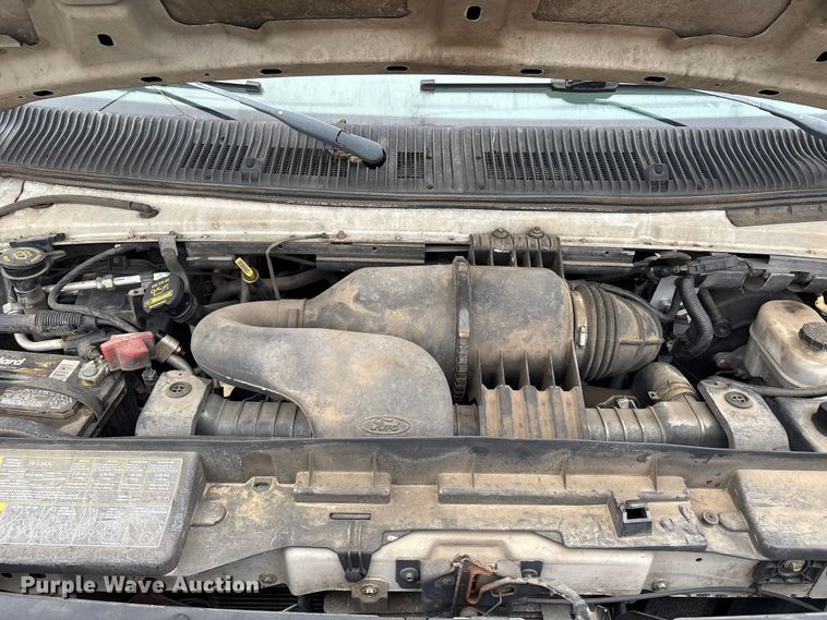 image for item EA7126 2009 Ford E150 van