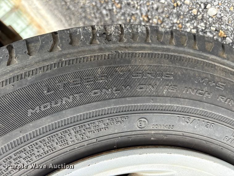 image for item EA7126 2009 Ford E150 van