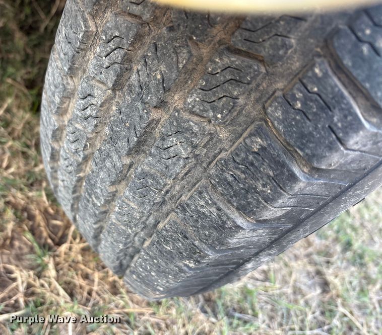 image for item EA7801 2001 Sundowner Trailer livestock trailer