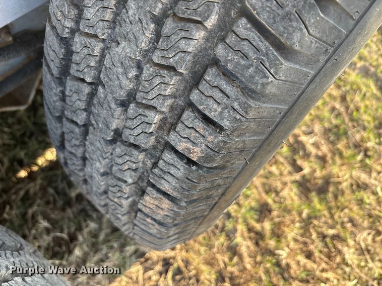 image for item EA7801 2001 Sundowner Trailer livestock trailer