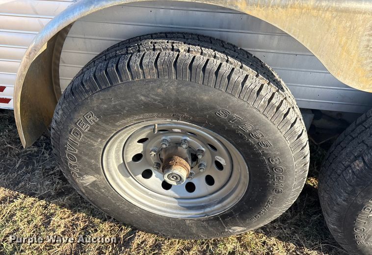 image for item EA7801 2001 Sundowner Trailer livestock trailer