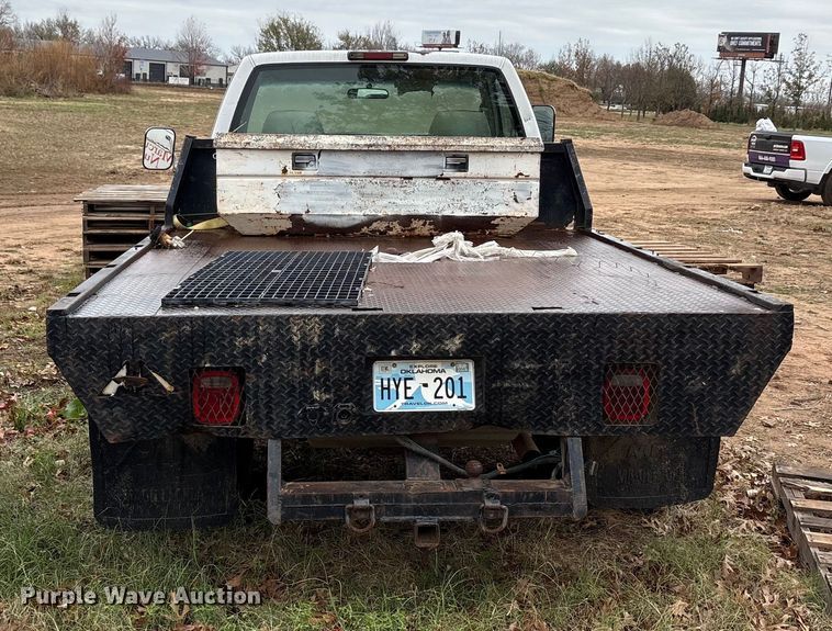 image for item EA7807 1999 Chevrolet C3500 flatbed pickup truck