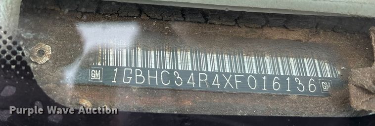 image for item EA7807 1999 Chevrolet C3500 flatbed pickup truck