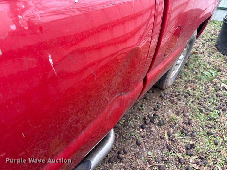 image for item EA7808 2002 Chevrolet Silverado Ext. Cab pickup truck