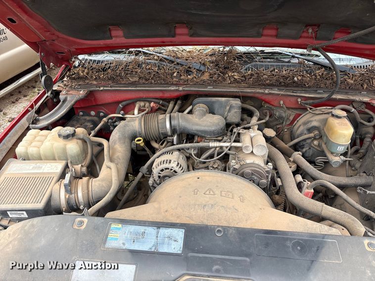 image for item EA7808 2002 Chevrolet Silverado Ext. Cab pickup truck