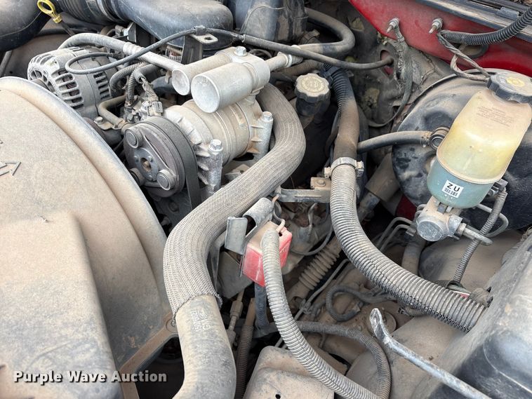 image for item EA7808 2002 Chevrolet Silverado Ext. Cab pickup truck