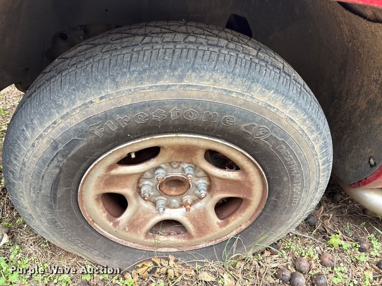 image for item EA7808 2002 Chevrolet Silverado Ext. Cab pickup truck