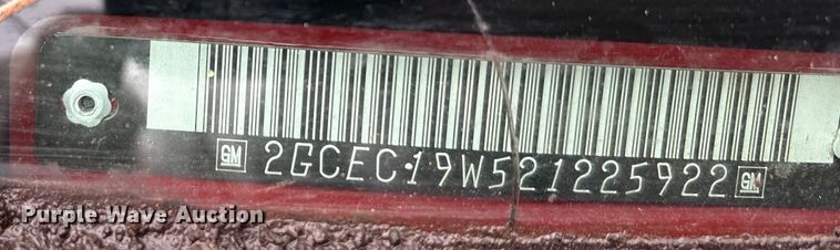 image for item EA7808 2002 Chevrolet Silverado Ext. Cab pickup truck