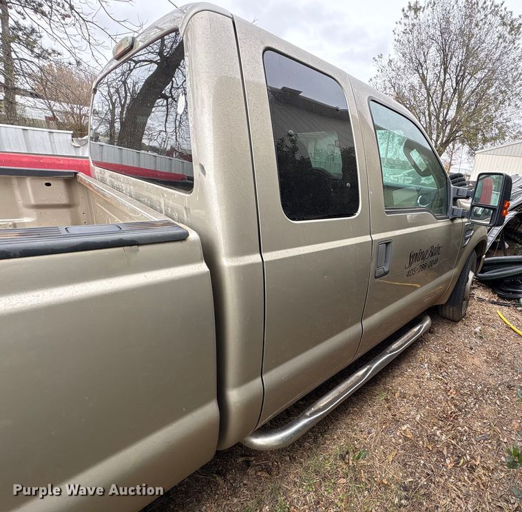 image for item EA7809 2009 Ford F350 Super Duty SuperCab pickup truck