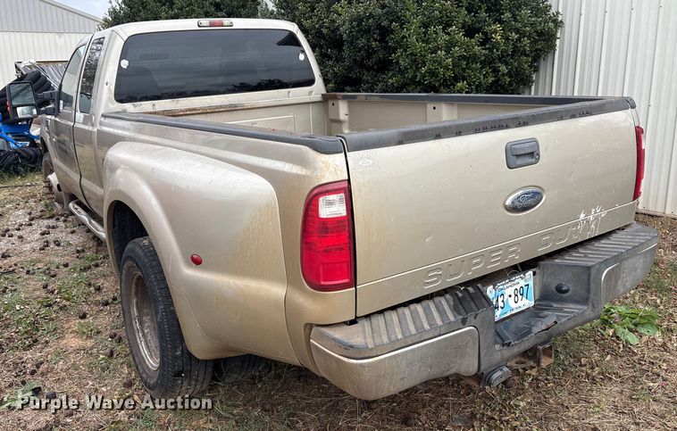 image for item EA7809 2009 Ford F350 Super Duty SuperCab pickup truck