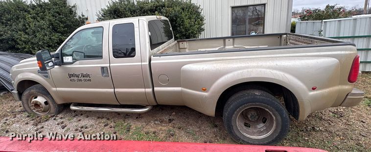 image for item EA7809 2009 Ford F350 Super Duty SuperCab pickup truck