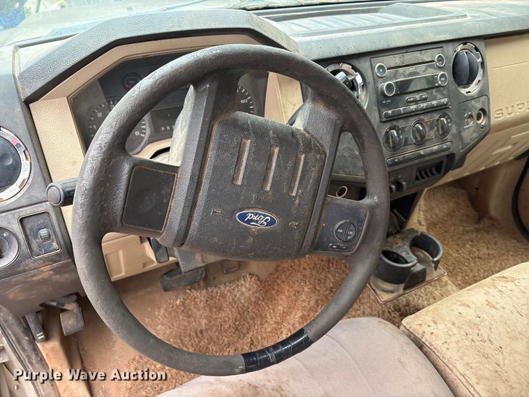 image for item EA7809 2009 Ford F350 Super Duty SuperCab pickup truck