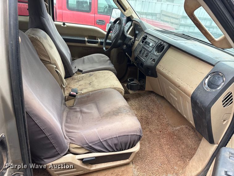 image for item EA7809 2009 Ford F350 Super Duty SuperCab pickup truck