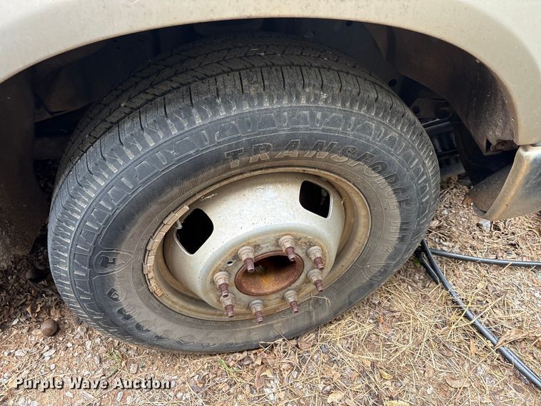 image for item EA7809 2009 Ford F350 Super Duty SuperCab pickup truck