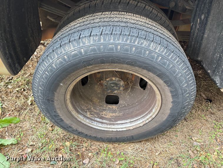 image for item EA7809 2009 Ford F350 Super Duty SuperCab pickup truck