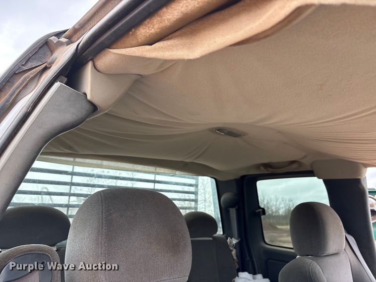 image for item EA7810 2007 Chevrolet Silverado 3500 Ext. Cab flatbed truck