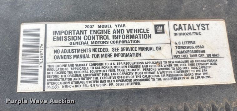 image for item EA7810 2007 Chevrolet Silverado 3500 Ext. Cab flatbed truck