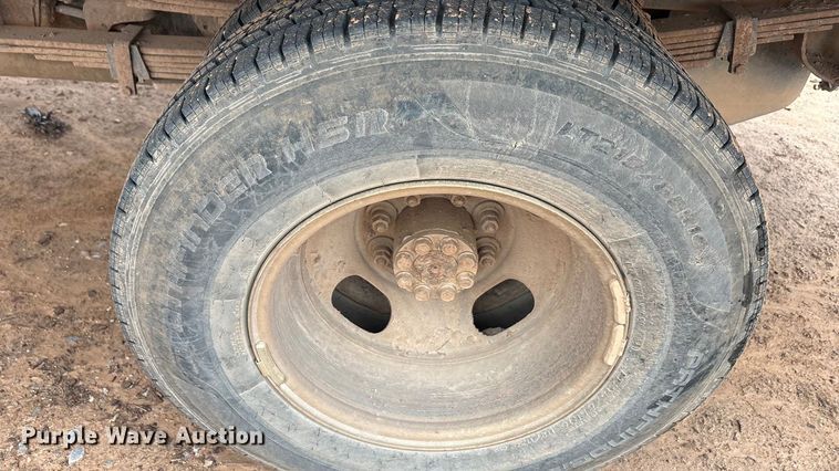 image for item EA7810 2007 Chevrolet Silverado 3500 Ext. Cab flatbed truck