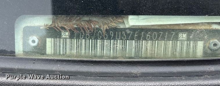 image for item EA7810 2007 Chevrolet Silverado 3500 Ext. Cab flatbed truck