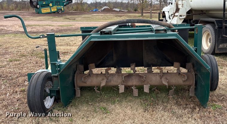 image for item EA7811 Frontier FICMM80 compost turner