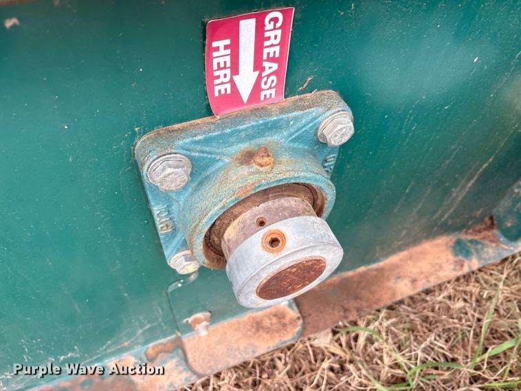 image for item EA7811 Frontier FICMM80 compost turner