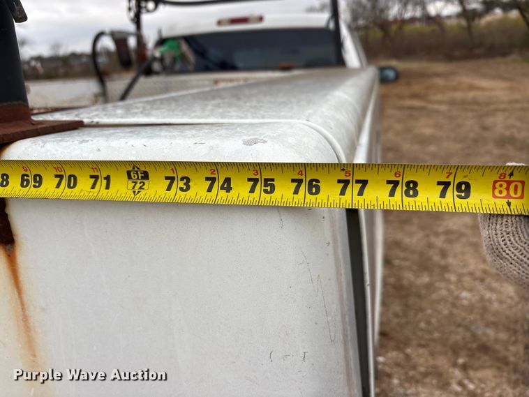 image for item EA7813 2002 Chevrolet Silverado 2500HD Crew Cab utility bed pickup truck