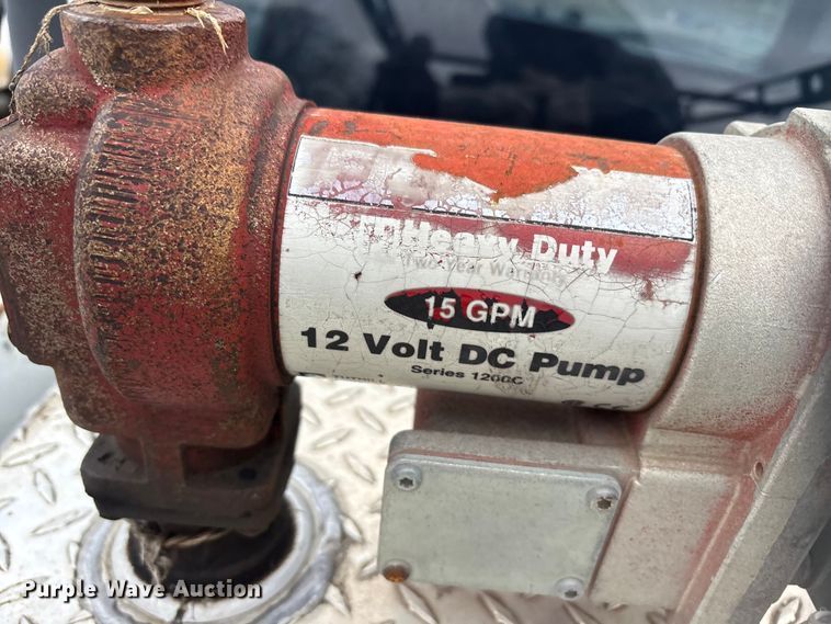 image for item EA7813 2002 Chevrolet Silverado 2500HD Crew Cab utility bed pickup truck