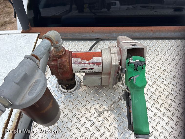 image for item EA7813 2002 Chevrolet Silverado 2500HD Crew Cab utility bed pickup truck