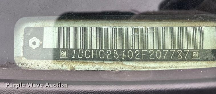 image for item EA7813 2002 Chevrolet Silverado 2500HD Crew Cab utility bed pickup truck