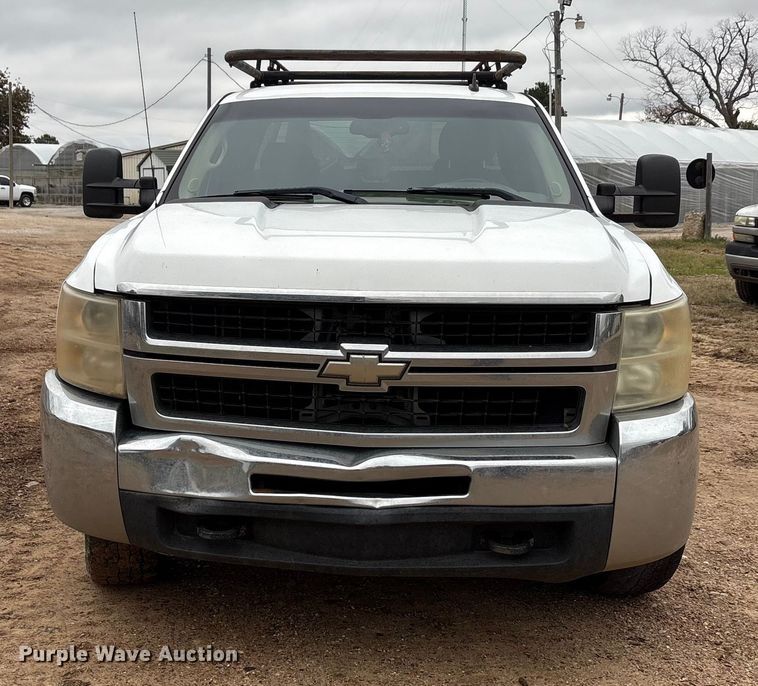 image for item EA7814 2008 Chevrolet Silverado 2500HD Ext. Cab pickup truck