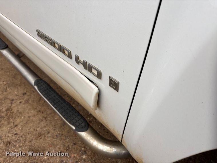 image for item EA7814 2008 Chevrolet Silverado 2500HD Ext. Cab pickup truck