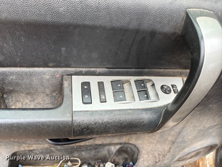 image for item EA7814 2008 Chevrolet Silverado 2500HD Ext. Cab pickup truck